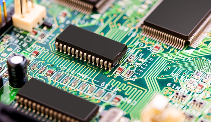 Why are Semiconductors used in Integrated Circuits?